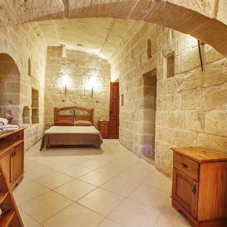 Għarb Il-Palma Holiday Farmhouse With Sunny Private Pool In Island Of Gozo المظهر الخارجي الصورة