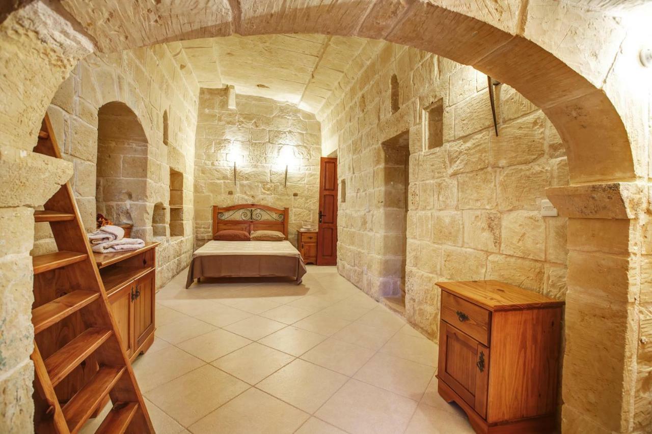 Għarb Il-Palma Holiday Farmhouse With Sunny Private Pool In Island Of Gozo المظهر الخارجي الصورة