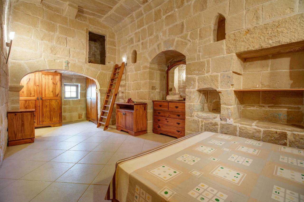 Għarb Il-Palma Holiday Farmhouse With Sunny Private Pool In Island Of Gozo المظهر الخارجي الصورة